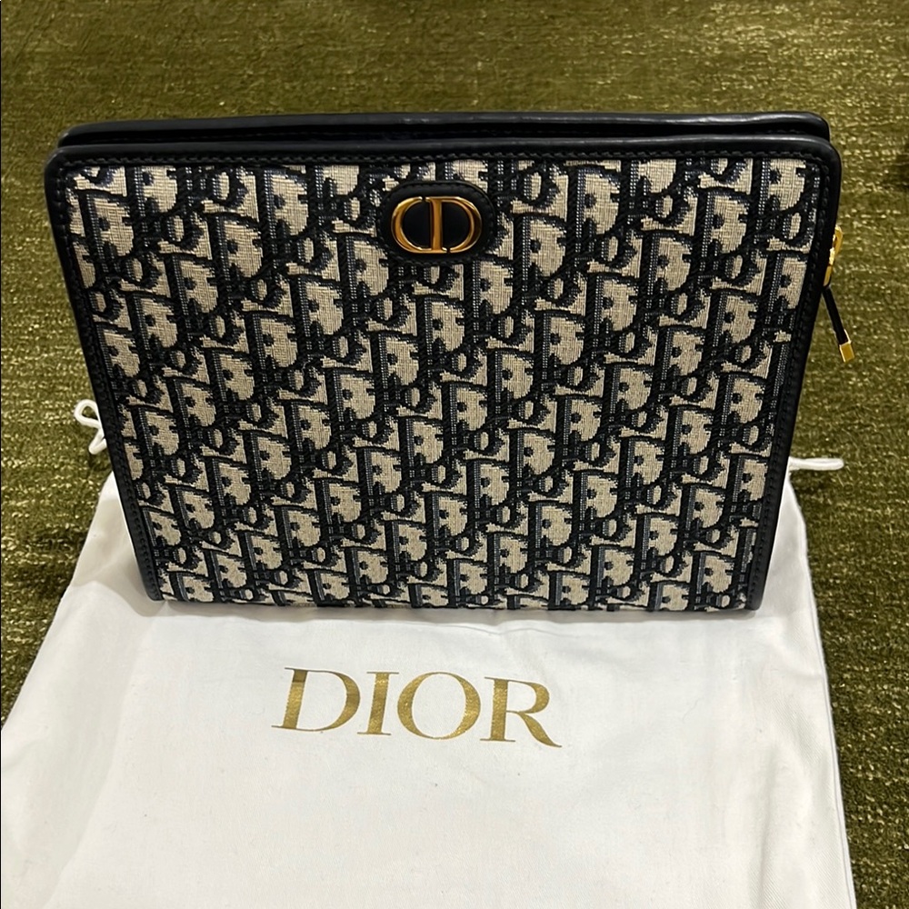 DIOR Monogram Canvas Pouch ✨